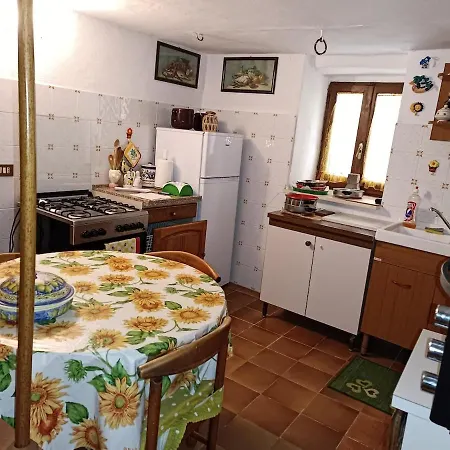 Holiday home Il Riparo Tra Le Due Torri *