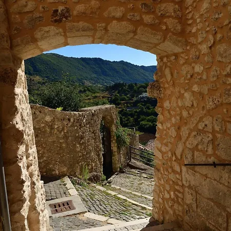 Holiday home Il Riparo Tra Le Due Torri *