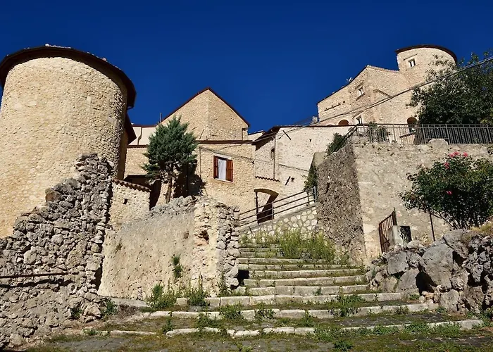 Il Riparo Tra Le Due Torri * 蒙特堡