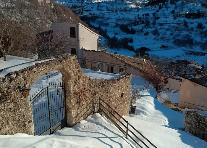 Il Riparo Tra Le Due Torri *